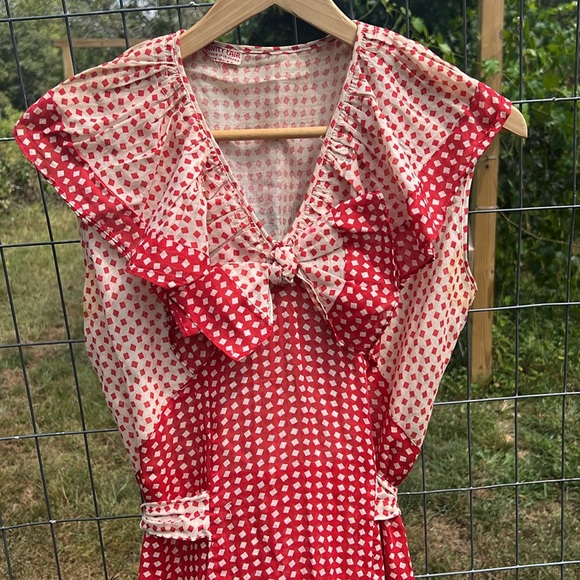 Vintage Vanity Fair dress - Picture 2 of 11